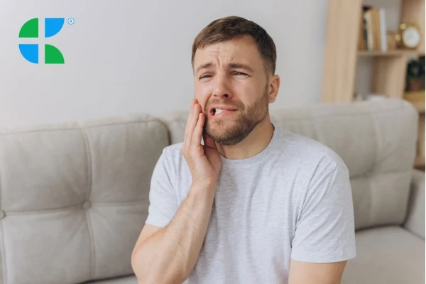 Ropień zęba - objawy i jak złagodzić ból do wizyty u dentysty